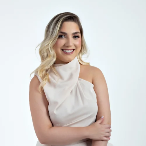 Dra. Mariana